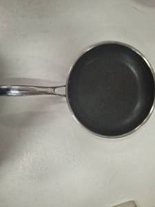 lot 3770 image: Hexclad 10 Inch Fry Pan