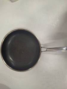 lot 3777 image: Hexclad 10 Inch Fry Pan