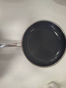 lot 3784 image: Hexclad 12 Inch Fry Pan