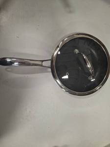 lot 3790 image: Hexclad 8 Inch Fry Pan With Lid