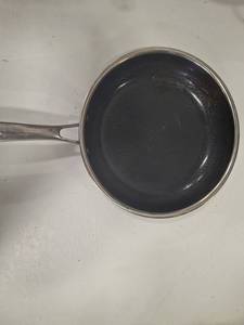 lot 3792 image: Hexclad 10 Inch Fry Pan