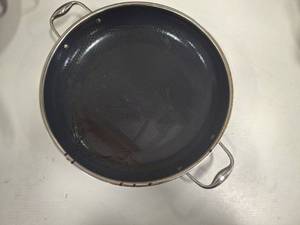 lot 3799 image: Hexclad 14 Inch Fry Pan