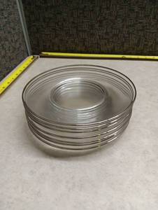lot 76 image: Clear Glass Dinner Plates 10 inch Set of 7