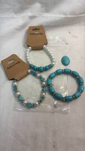lot 31 image: Fashion Jewelry Turquoise & Faux Pearl Beaded Bracelets 3-Piece Set
