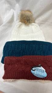 lot 56 image: Winter Wear Apparel Lot