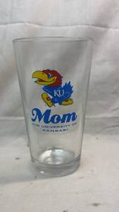 lot 87 image: University of Kansas Jayhawks Mom Drinking Glass