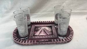 lot 101 image: Cancun 6-Piece Shot Glass Set with Decorative Tray