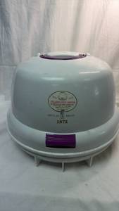 lot 120 image: Gold N Hot 1875 Ionic Hair Dryer Bonnet Hooded Dryer