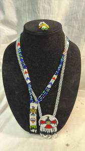 lot 156 image: Beaded Necklace Set