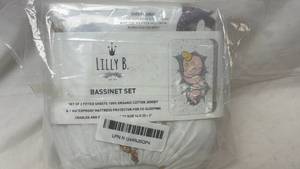 lot 164 image: LILLY B. Bassinet Set 16 x 33  3 2 Fitted Sheets Waterproof Protector