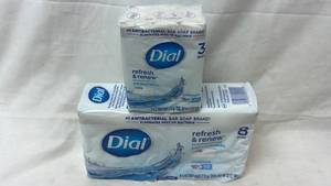 lot 185 image: Dial Refresh & Renew Antibacterial Bar Soap White - 11 Bars Total