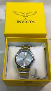 lot 218 image: Invicta Wrist Watch Silver Dial Two-Tone Stainless Steel Bracelet