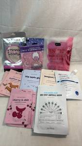 lot 346 image: Beauty Face Mask Lot