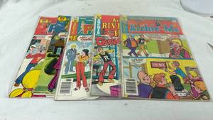 lot 372 image: Archie Comics Group 5 Issue Lot