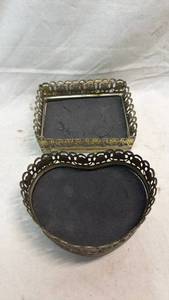lot 400 image: 2 Ornate 3.5 Metal Trays with Filigree Borders