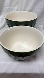 lot 405 image: Williams-Sonoma Bowls Set of 2