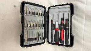 lot 407 image: Gordon Carving Tool Set with Interchangeable Blades and Case