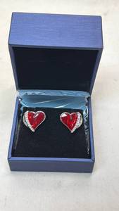 lot 421 image: Beautiful Heart shaped earrings