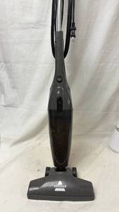 lot 431 image: BISSELL Upright Vacuum Cleaner