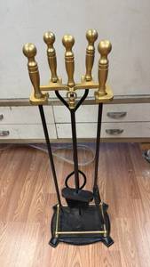 lot 447 image: Fireplace Tool Set 5 Piece with Brass Handles and Black Iron Stand