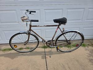 lot 455 image: Vintage 1970s All Pro 3 speed bicycle