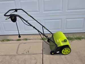 lot 458 image: Sun Joe Electric dethatcher and scarifier