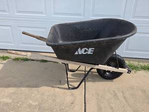 lot 460 image: Nice Ace wheelbarrow