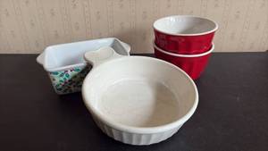lot 1006 image: Ceramic Bakeware, (2) Red Ramkins, (1) Handled Individual Pie Server and (1) Festive Mini Loaf Pan