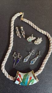 lot 1018 image: Jewelry Lot Vintage and Sterling Included