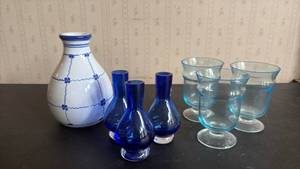 lot 1027 image: Italian Ceramic Vase with Blue Decoration, 3 Votive Candleholders and Cobalt Glass Bud Vases