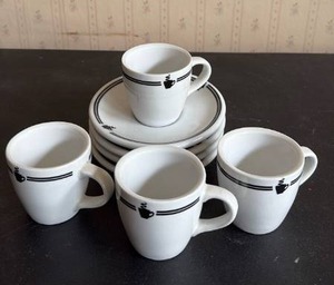 lot 1043 image: (4) Espresso Cups and (4) Saucers