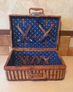 lot 1073 image: Greycairn Wicker Picnic Basket with Navy Bird Print Lining