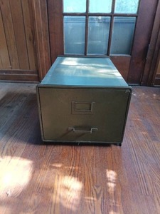 lot 5001 image: Metal Storage Cabinet File Box