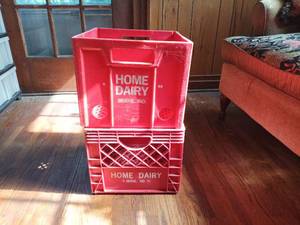 lot 5005 image: Home Dairy Milk Crate 6 Berne IND 76