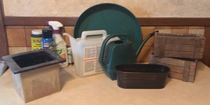 lot 5017 image: Gardening Items