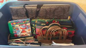 lot 5024 image: Large Lot of Gift Bags