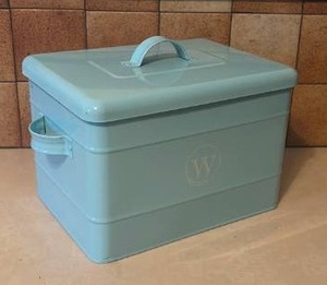 lot 4006 image: Metal Storage Box with Lid and Handles