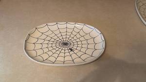lot 4013 image: Eddie Bauer, 14 Inch, Ceramic, Serving Platter