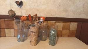 lot 4018 image: Decorative Floral Picks and Vases Set Fall Theme 6 Pieces