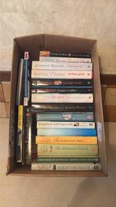 lot 4020 image: Mixed Lot of Paperback Books Jennifer Weiner, Lolly Winston, Robert James Waller