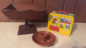 lot 4034 image: Peanuts Lunch Box, Ceramic Candle Stick Holder, Wood NutCandyTrinket Bowl