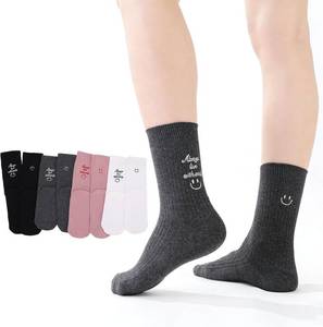 lot 11391 image: 4 Pairs Cotton Socks for Women Knit Crew Socks Casual Athletic Aesthetic