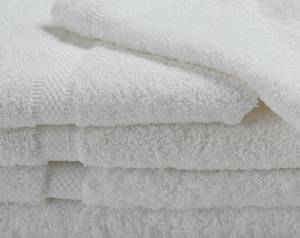 lot 431480 image: Retails for $113 Oxford Hotel Imperiale Pool Towels 35x70 100% Premio Ringspun Cotton Dobby Border & Dobby Edge White 20 Lbdz