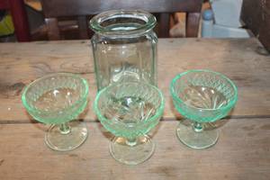 lot 2582 image: Vintage Uranium Glass Goblets & More