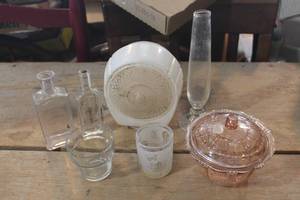lot 2584 image: Vtg. Glass Candy Dish and More