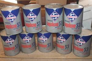 lot 2597 image: Full Skelly Oil Cans