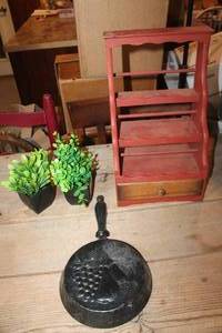 lot 2633 image: Wood Table Top Shelf and More Home Dcor
