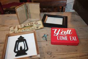 lot 2634 image: Picture Frames and More