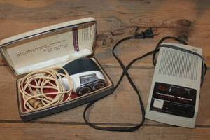 lot 2635 image: Vtg. Norelco Shaver untested and More