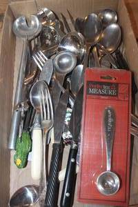 lot 2648 image: Flat of Silverware